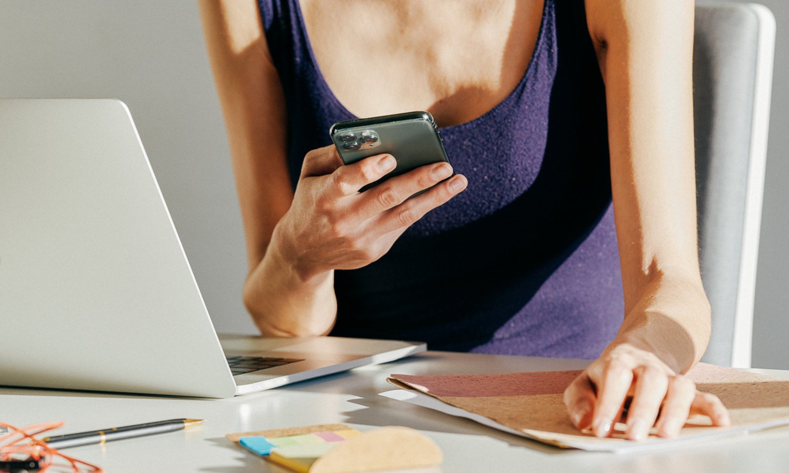 5+ Hours Of Daily Screen Time Linked To Faster Biological Aging