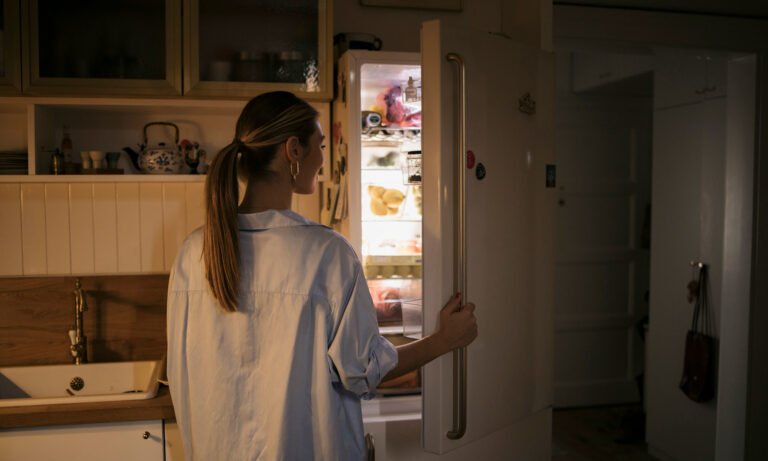 A Bedtime Snack That’s Actually Good for You? Yes, It’s True