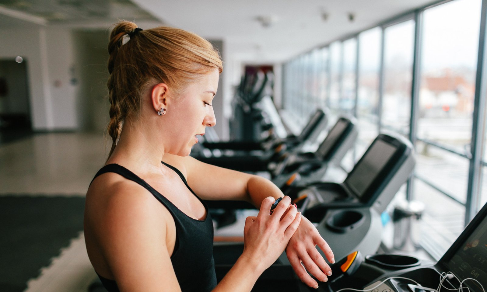 Want Healthier Arteries In Your 60s? Start Focusing On This Fitness Habit Now