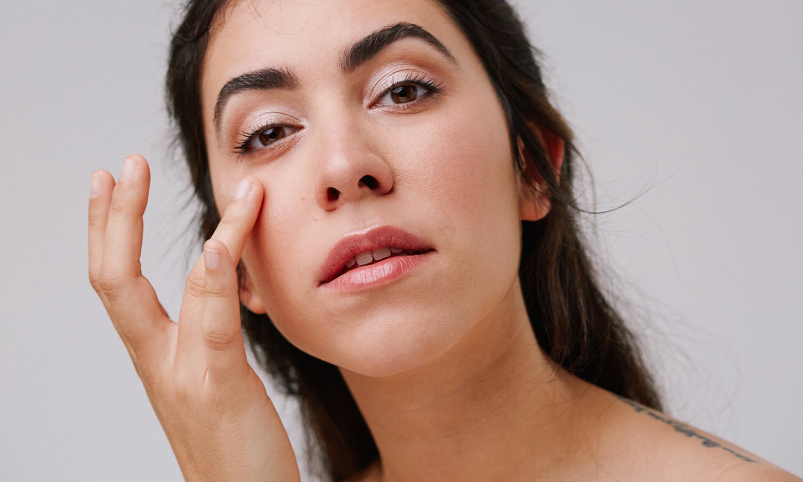A Study Of 200,000+ People Found A Major Eye Disease Risk Factor