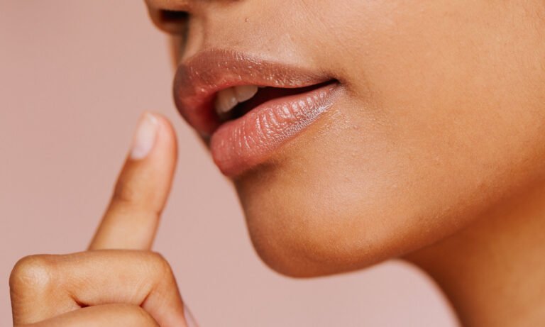Joint Pain May Be Connected To Your Oral Health, Study Finds